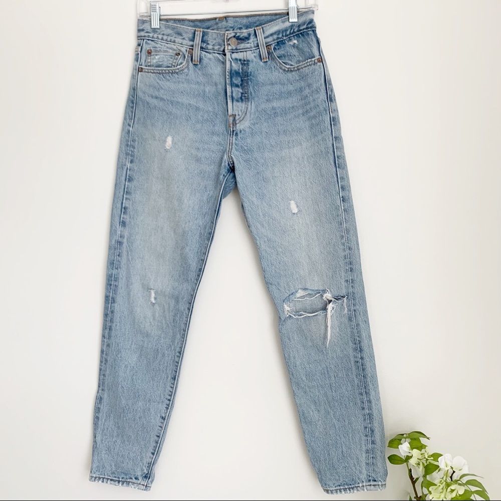 Levi’s Wedgie Straight Selvedge Jeans